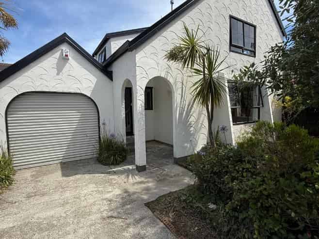 8A Mallard Grove, Churton Park