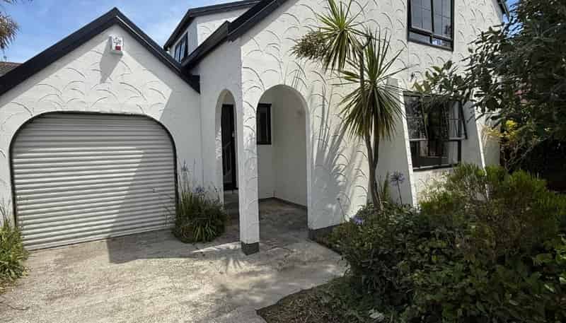 8A Mallard Grove, Churton Park