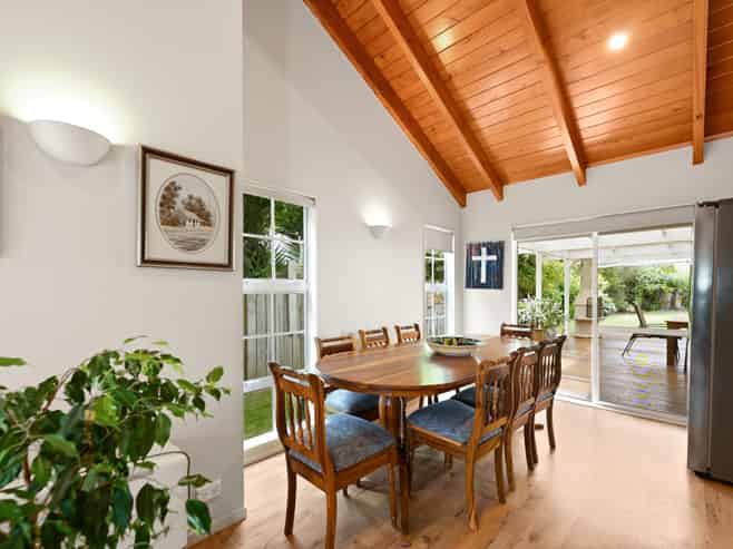 37 Bouverie Crescent, Flagstaff