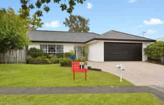 37 Bouverie Crescent, Flagstaff