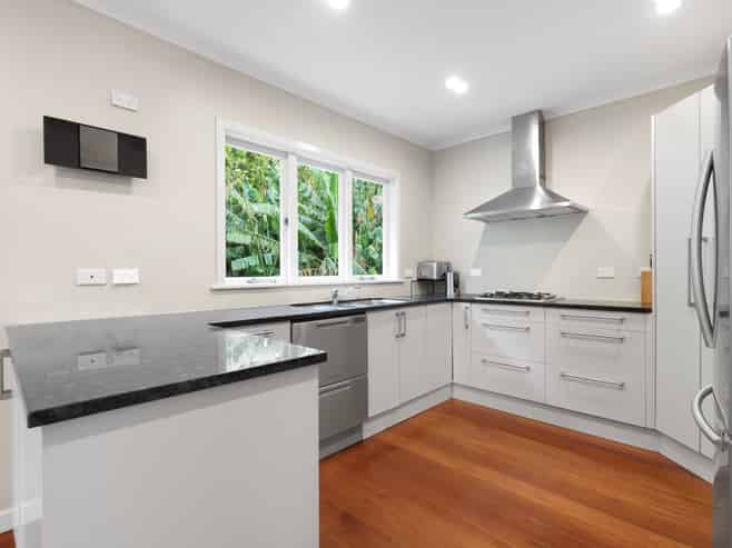 24 Kingdale Road, Henderson