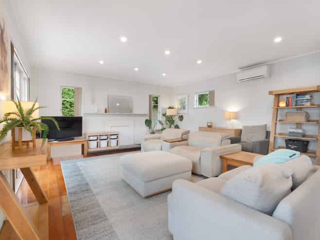 24 Kingdale Road, Henderson