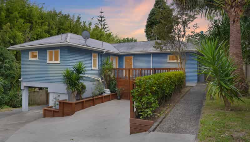 24 Kingdale Road, Henderson