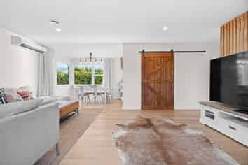 64 La Trobe Street, Pakuranga Heights