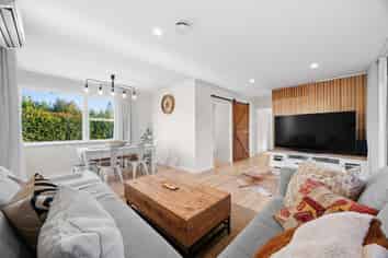 64 La Trobe Street, Pakuranga Heights