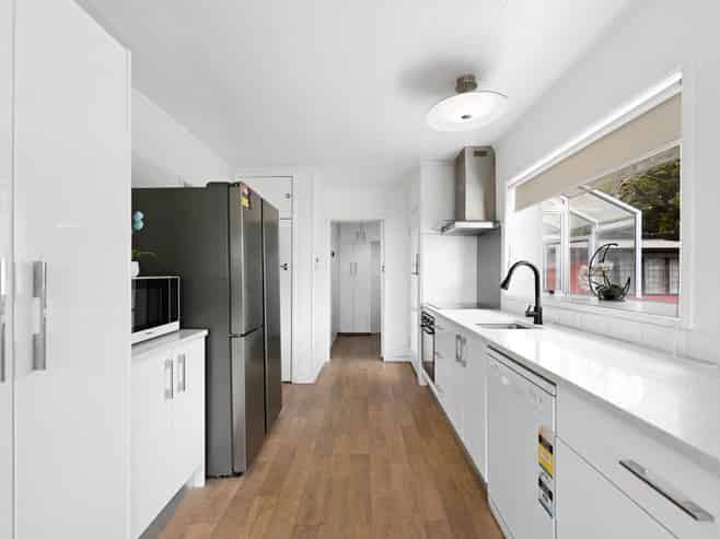 59 Resthill Crescent, Glenview