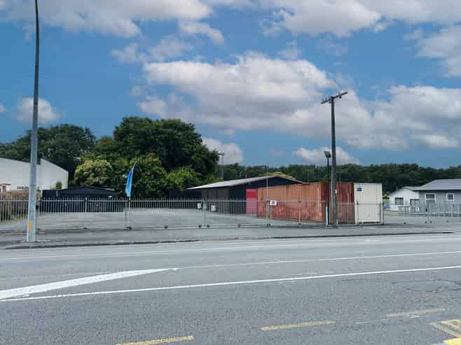 Yard with profile and warehouse