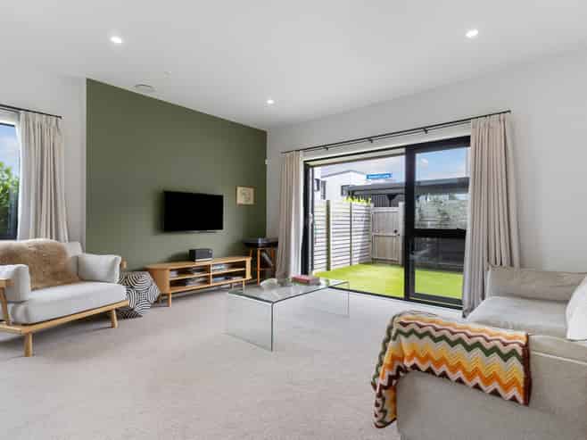 2 Kikorangi Lane, Mount Wellington