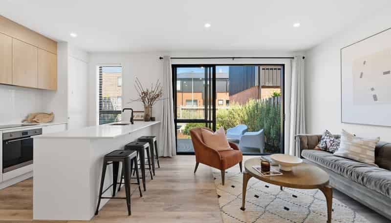 54 Tahuhu Road, Mount Wellington