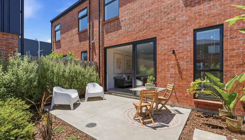 54 Tahuhu Road, Mount Wellington