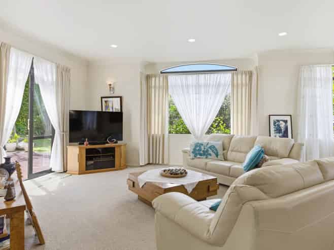 48 Penguin Drive, Murrays Bay