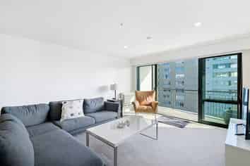 4D/118  Gladstone Road , Parnell