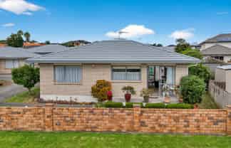 2/169 Wellington Street, Pukekohe