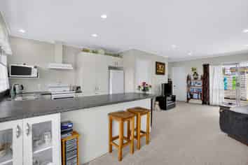 2/169 Wellington Street, Pukekohe