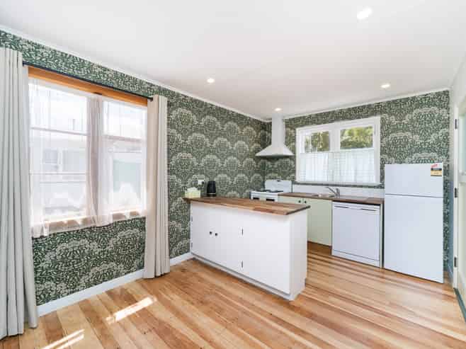 36 Ronberg Street, Highbury