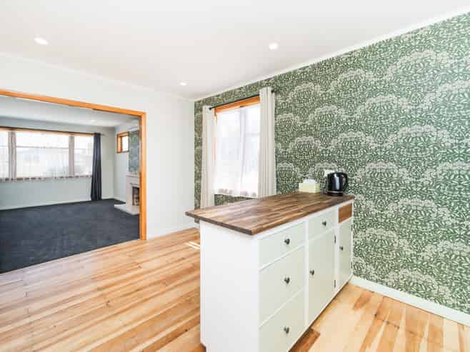 36 Ronberg Street, Highbury