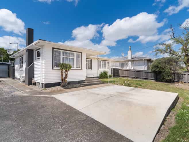 36 Ronberg Street, Highbury