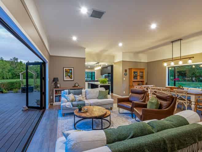 52 Turitea Road, Fitzherbert