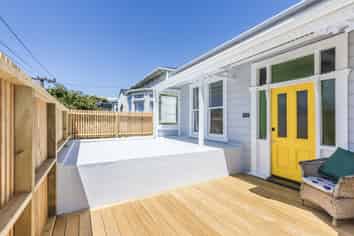 40 Stanley Street, Berhampore