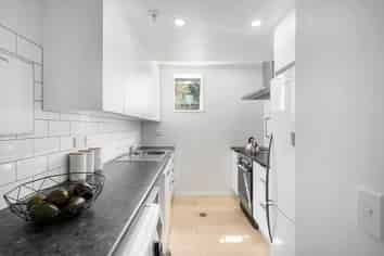 3E/163 Thorndon Quay, Thorndon