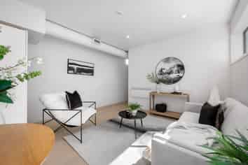 3E/163 Thorndon Quay, Thorndon