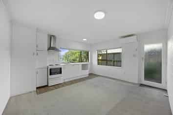 24A Dallas Place, New Windsor