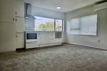 24A Dallas Place, New Windsor