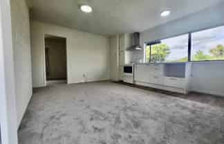 24A Dallas Place, New Windsor