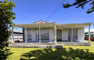 124 Blake Street, Blaketown