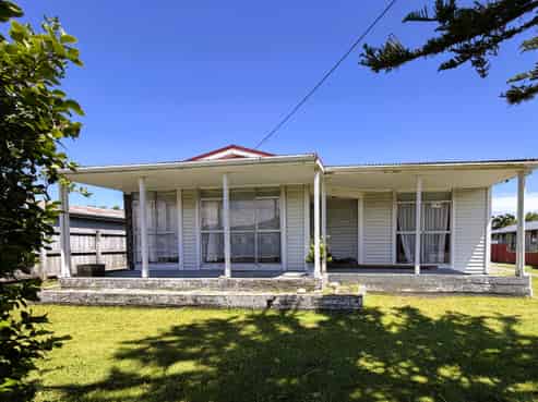 124 Blake Street, Blaketown