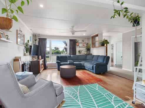 75 Victoria Street, Carterton