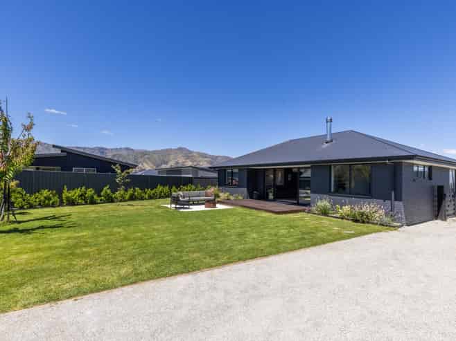14 Teal Place, Lake Hawea