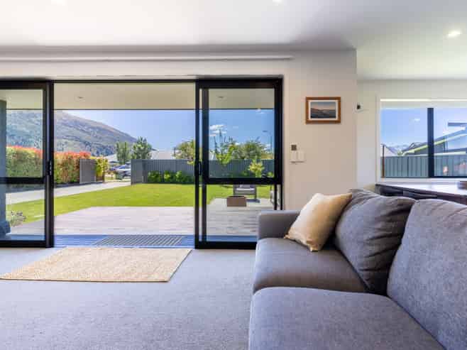 14 Teal Place, Lake Hawea