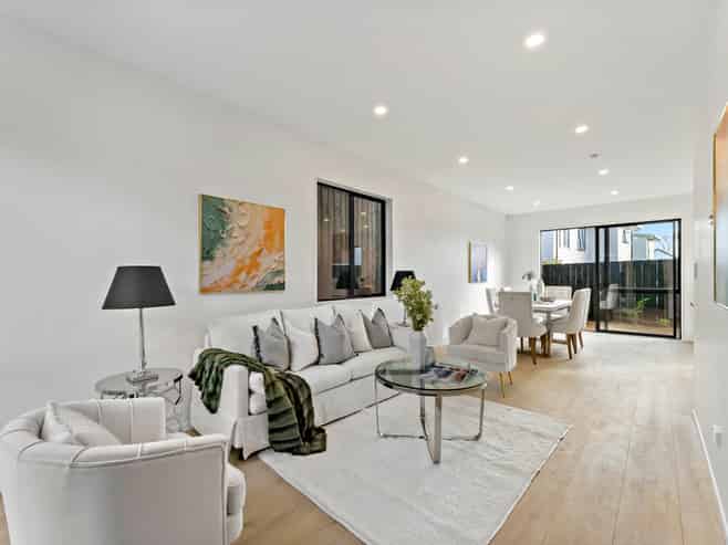 2/122 Leybourne Circle, Glen Innes