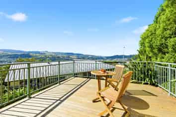 6A Chastudon Place, Tawa