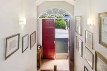 12 Tensing Place, Khandallah