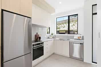 4 William Earp Place, Tawa