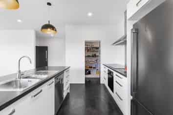 25 Chris Drive, Rolleston