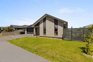 25 Chris Drive, Rolleston