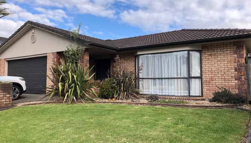 84 Gracechurch Drive , Flat Bush