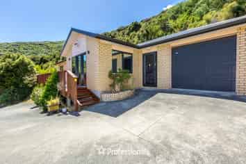 46f Castlerea Street, Wainuiomata