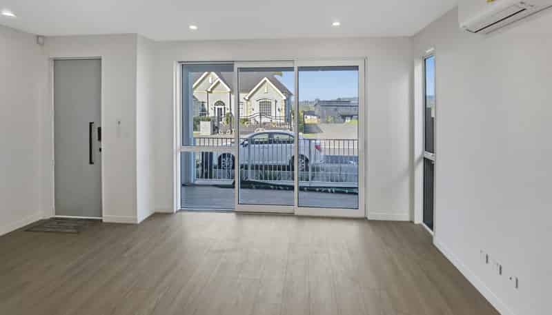 8 Yellow Pear Lane, Karaka