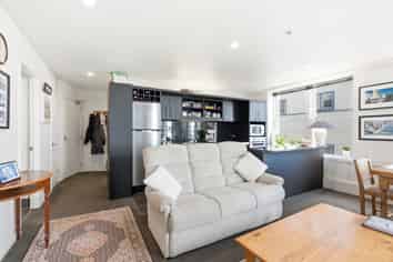 6E/123 Molesworth Street, Thorndon