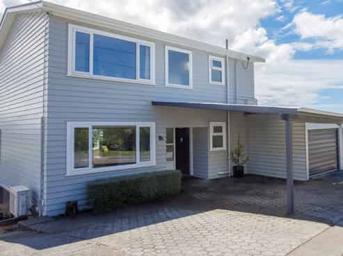 8A Sheridan Terrace, Johnsonville