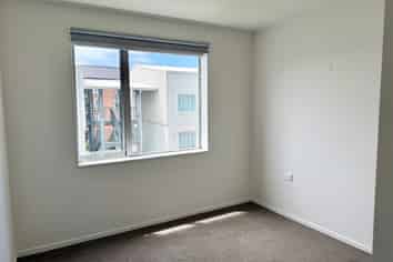 202/28B Eileen Newey Place, Henderson
