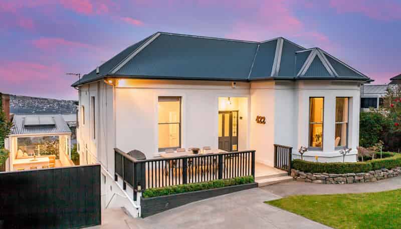 422 Highgate, Roslyn