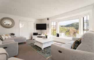 9 Lakewood Avenue, Churton Park