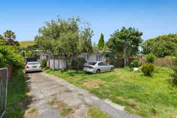 81 Wallace Rd, Mangere Bridge