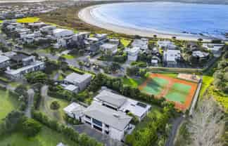  70 Taumata Road, Big Omaha