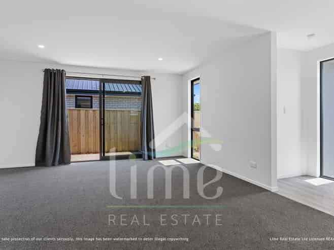 89 Pegasus Main Street, Pegasus